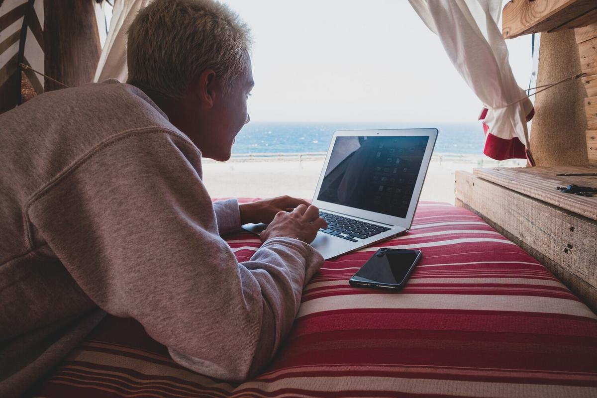 Essential Gear for the Modern Digital Nomad